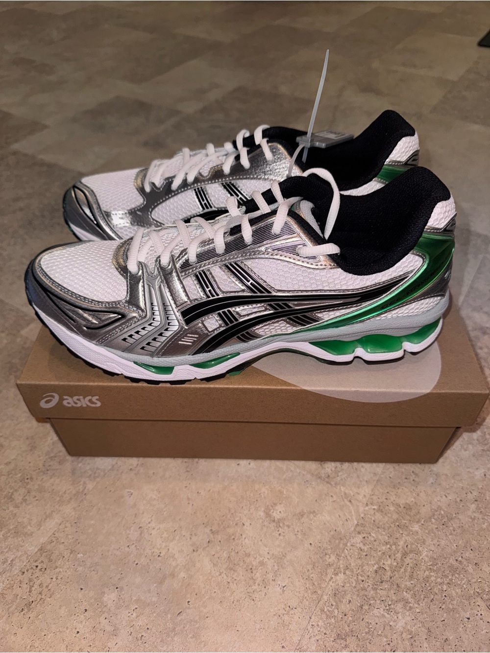 ASICS Gel Kayano 14 - White/Malachite Green